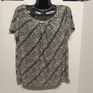 Geometric Black and White Women's Top